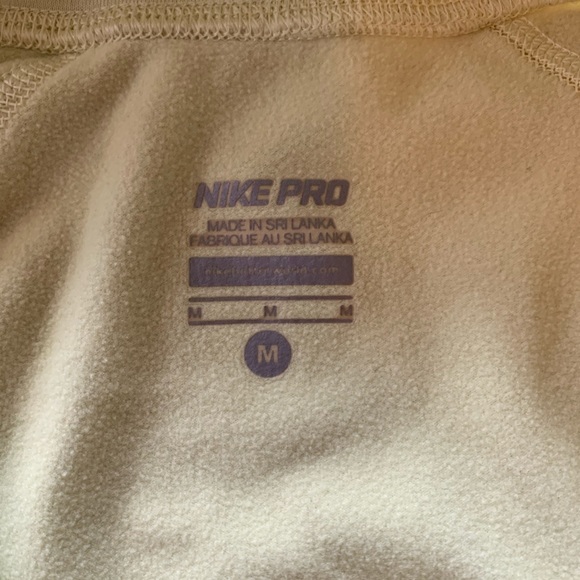 Nike Pro Dri-Fit ½ Zip - Picture 6 of 7